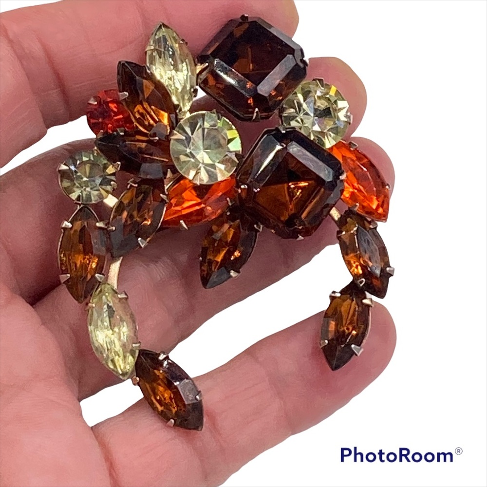 Stunning Vintage Topaz Rhinestone Swag Brooch